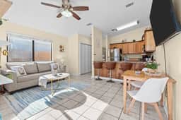 The Sand Dollar • King Bed • 6 Min Walk to Beach! - Image 5
